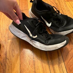 Nike Black and White Sneakers